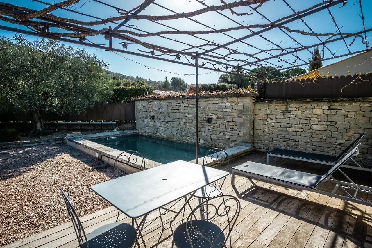 Semesterbostad Gite Tout Confort - Jardin Et Piscine Chauffee Lagnes Frankrike